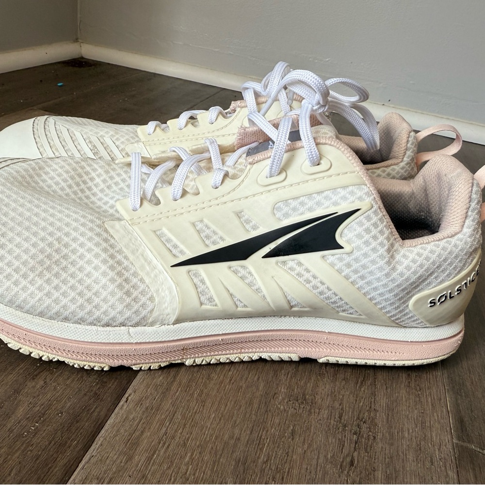 Altra Solstice Women's Pink and White Athletic Shoes